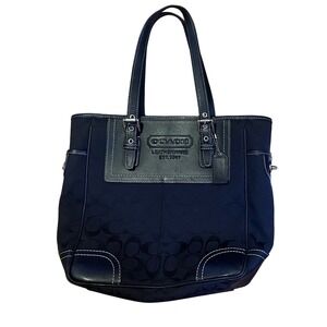 Coach Authentic Black Signature Logo Leather Tote Zip Top Inner Pockets EUC